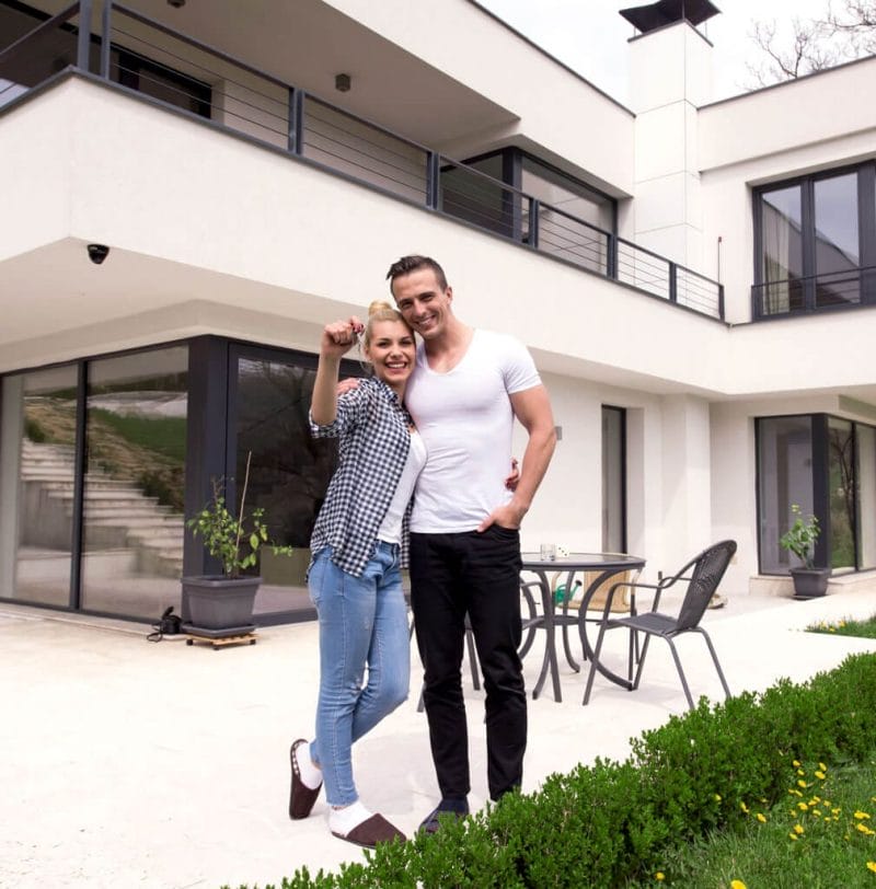 Endlich zu Hause glücklich